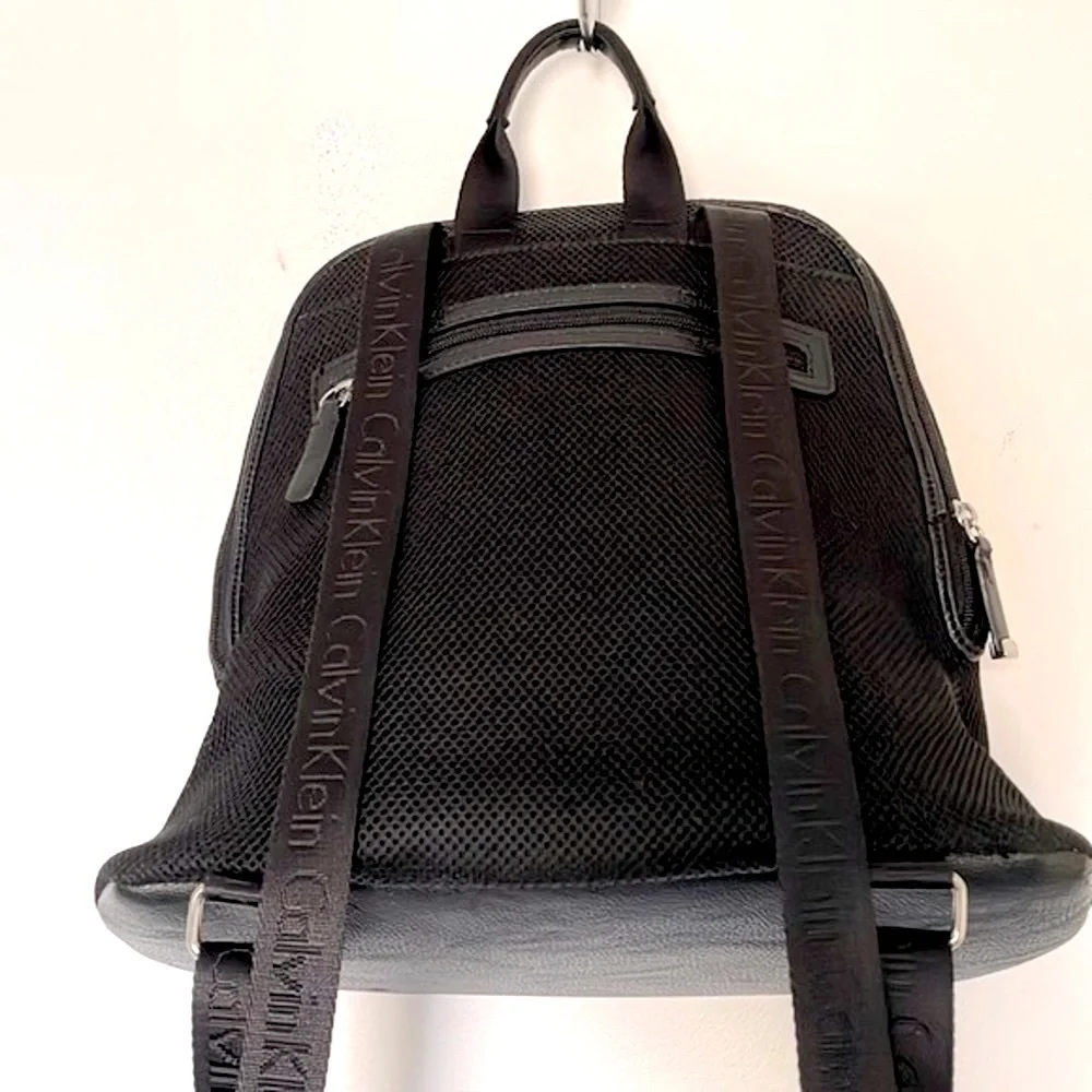 Calvin Klein Knapsack - Picture 2 of 11